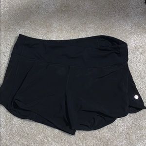 Lulu lemon 10 tall black shorts